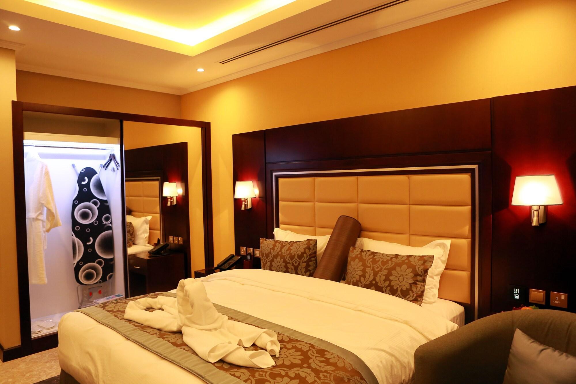 Telal Hotel Apartments Dubai Exterior photo